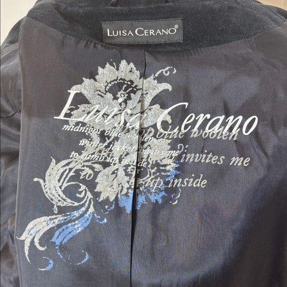 Elegant Black Velvet Women's Jacket - Picture 9 of 10